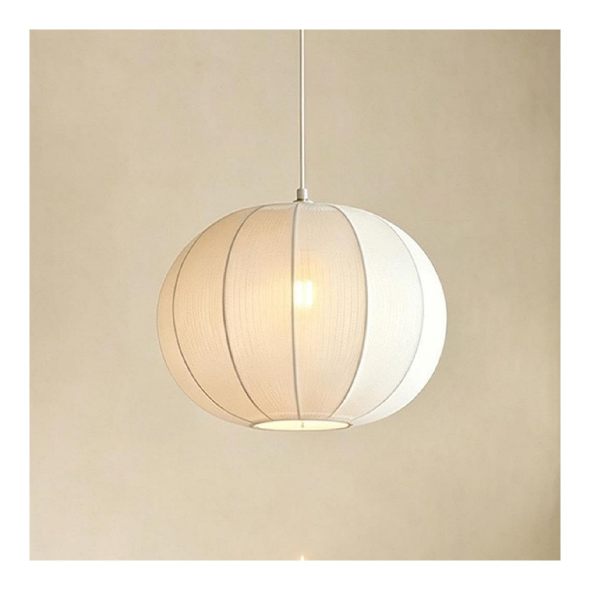 Luminaire Blanc et Ambre a silhouette graphique de type suspension E27