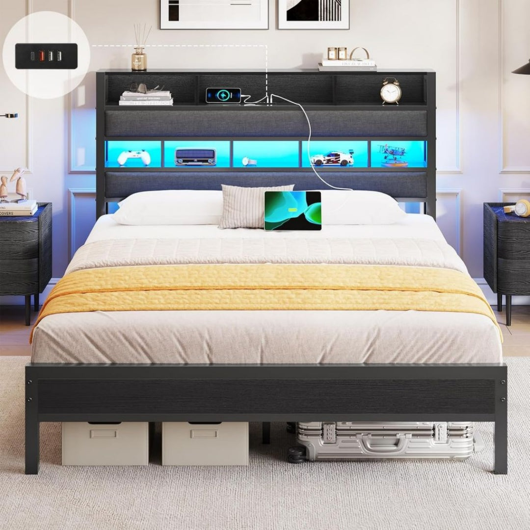 Chaises structure metal revetement velours bleu