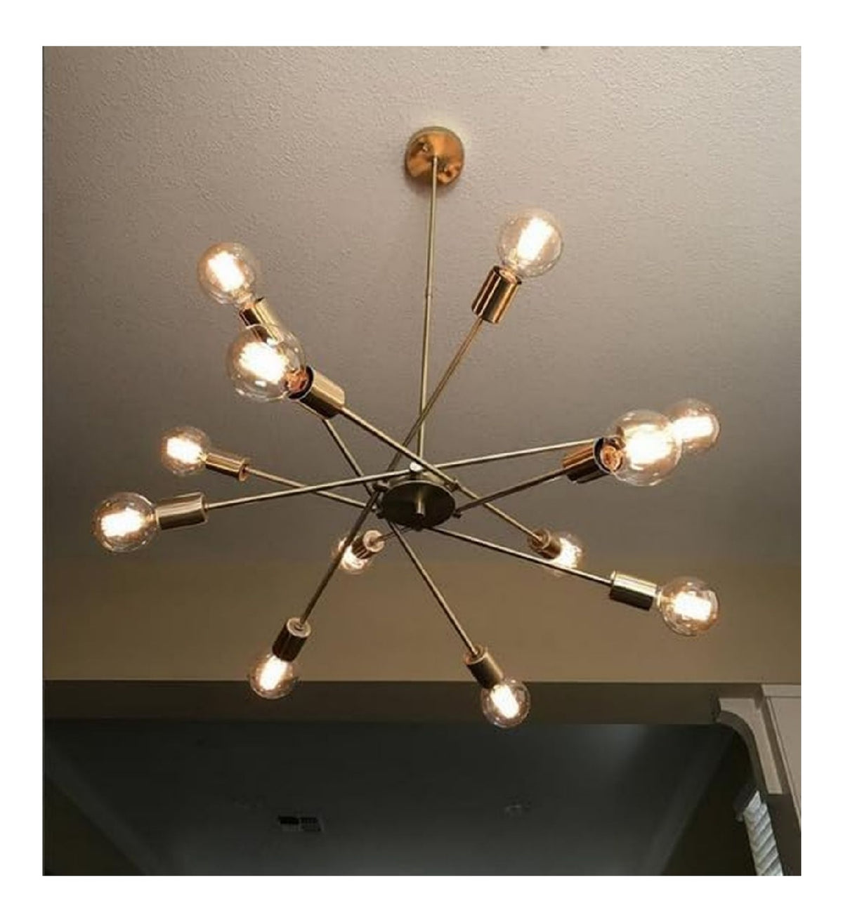 Lustre Ambre et Rouge au style moderne avec conception fonctionnelle