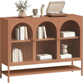 Buffet industriel avec trois portes vitr ees cintr ees, niche ouverte et structure en acier finition rouille